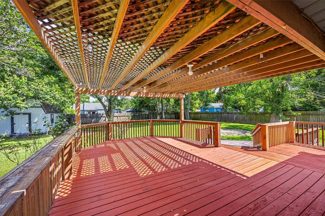 209 South Street, Baytown, TX 77520