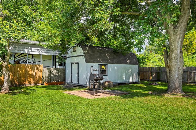 209 South Street, Baytown, TX 77520