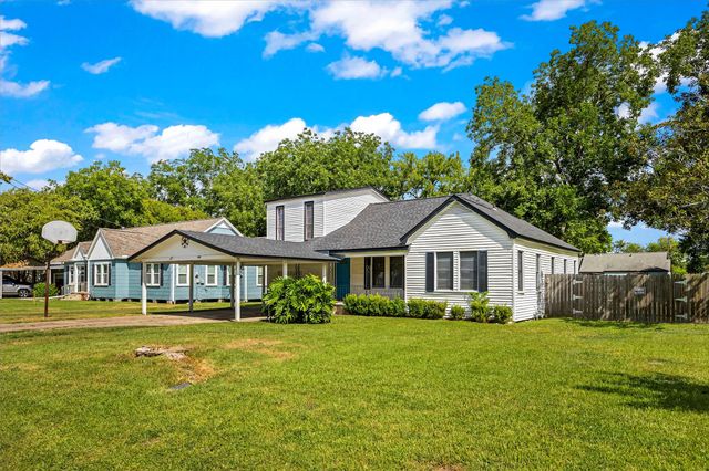 209 South Street, Baytown, TX 77520