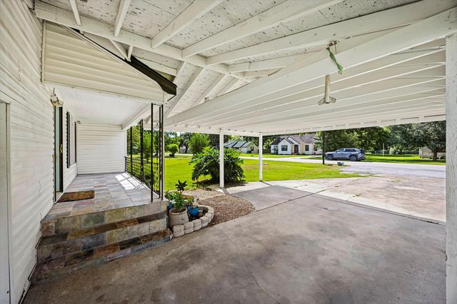 209 South Street, Baytown, TX 77520