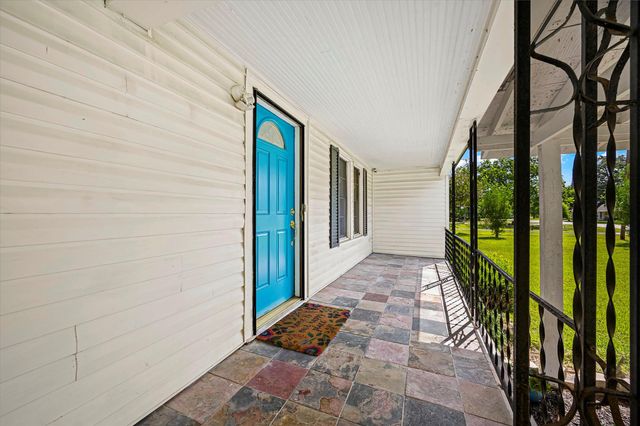 209 South Street, Baytown, TX 77520