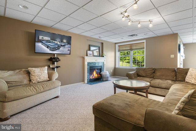 20 LINDA LN, Spring City, PA 19475