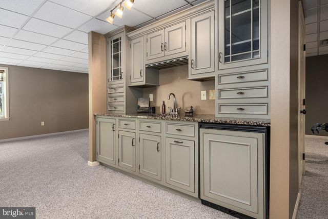 20 LINDA LN, Spring City, PA 19475
