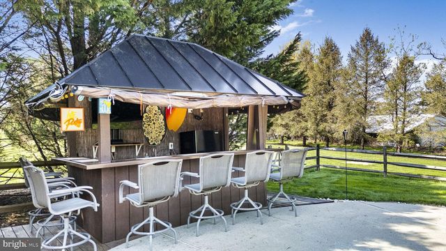 20 LINDA LN, Spring City, PA 19475