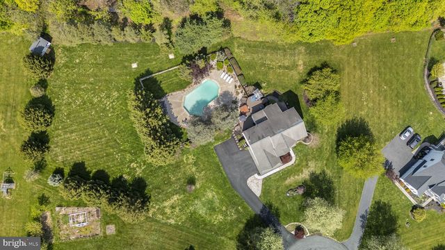 20 LINDA LN, Spring City, PA 19475