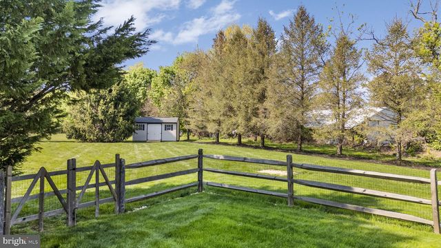 20 LINDA LN, Spring City, PA 19475