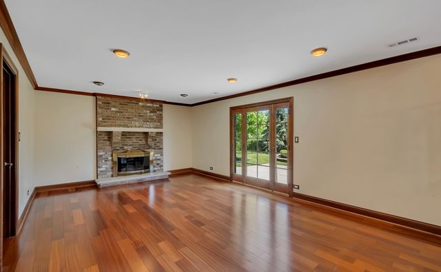 9041 Sunrise Lane, Orland Park, IL 60462