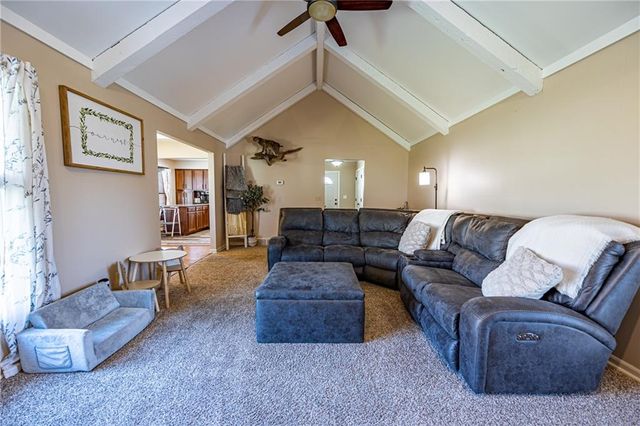 109 S Vansant Street, Clinton, MO 64735