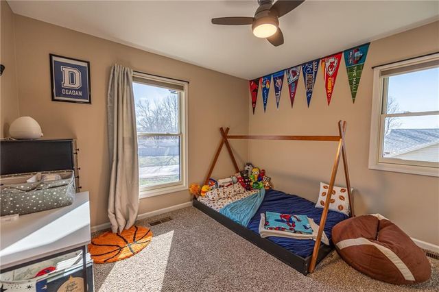 109 S Vansant Street, Clinton, MO 64735