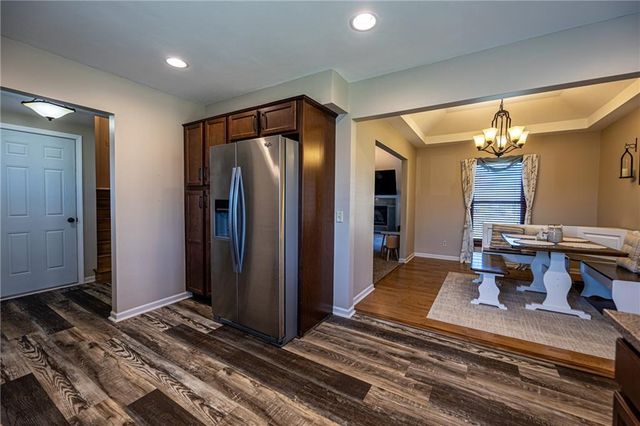 109 S Vansant Street, Clinton, MO 64735