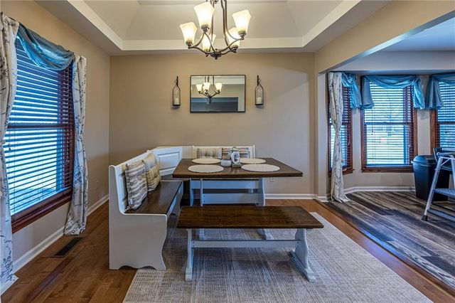 109 S Vansant Street, Clinton, MO 64735