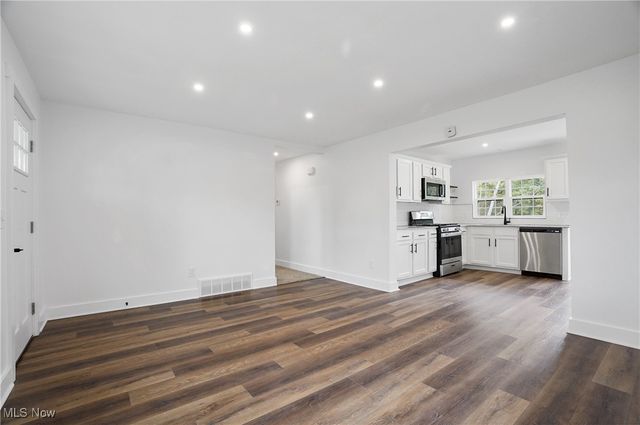 4570 Cynthia Drive, North Canton, OH 44720