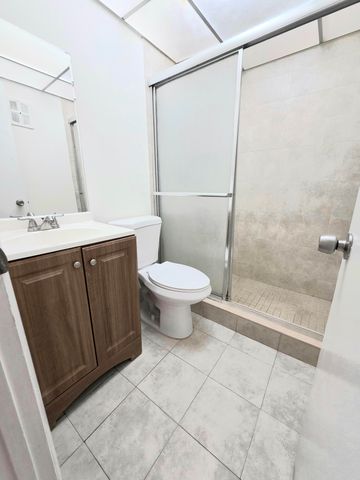 683 NW 13th Street Apt 27, Boca Raton, FL 33486