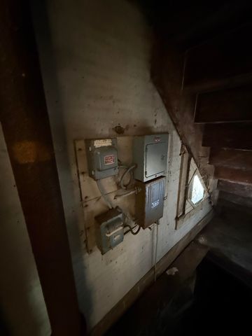 17 Main Street, New Hampton, NH 03256