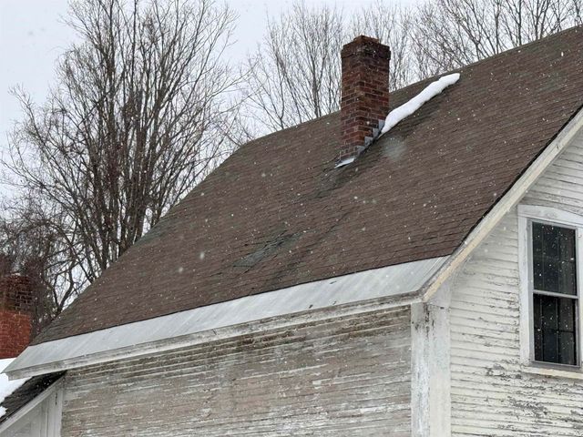 17 Main Street, New Hampton, NH 03256