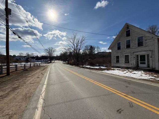 17 Main Street, New Hampton, NH 03256