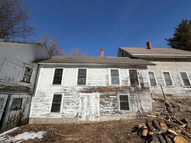 17 Main Street, New Hampton, NH 03256