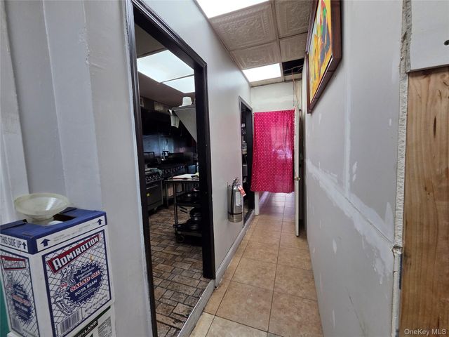 728 Courtlandt Avenue, Bronx, NY 10451