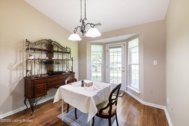 6922 Arbor Manor Way, Louisville, KY 40228