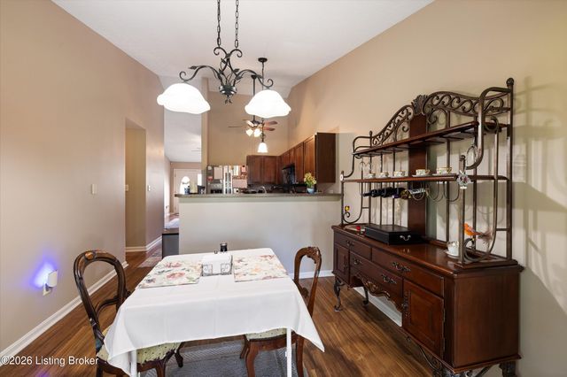 6922 Arbor Manor Way, Louisville, KY 40228