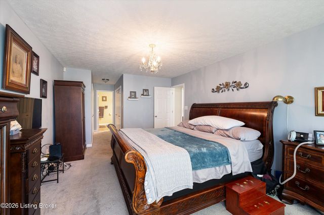 6922 Arbor Manor Way, Louisville, KY 40228