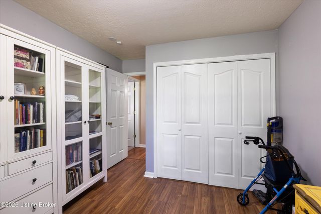 6922 Arbor Manor Way, Louisville, KY 40228