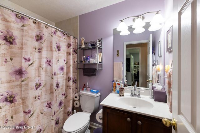 6922 Arbor Manor Way, Louisville, KY 40228