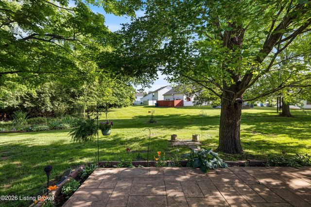 6922 Arbor Manor Way, Louisville, KY 40228