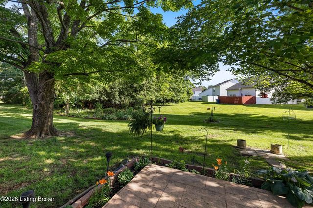 6922 Arbor Manor Way, Louisville, KY 40228
