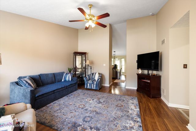 6922 Arbor Manor Way, Louisville, KY 40228