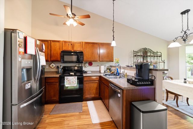 6922 Arbor Manor Way, Louisville, KY 40228