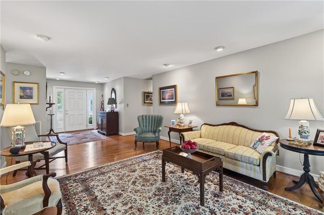 1801 Sawgrass Pointe DR, Hayes, VA 23072