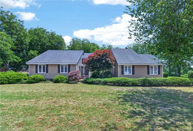 1801 Sawgrass Pointe DR, Hayes, VA 23072