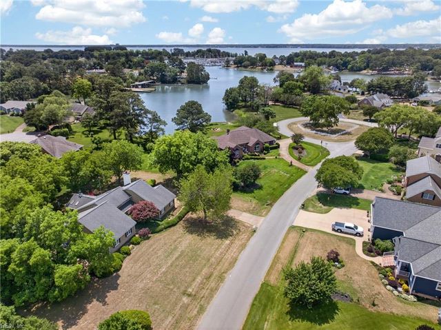 1801 Sawgrass Pointe DR, Hayes, VA 23072