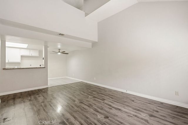 435 W 9th D5, Upland, CA 91786