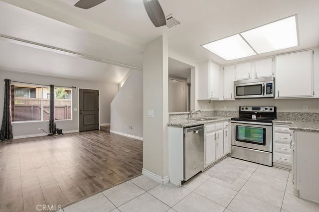 435 W 9th D5, Upland, CA 91786