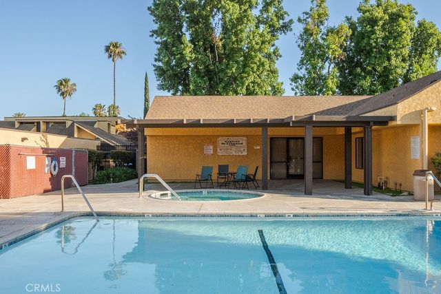 435 W 9th D5, Upland, CA 91786