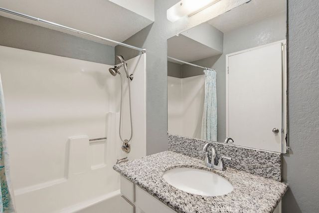 435 W 9th D5, Upland, CA 91786