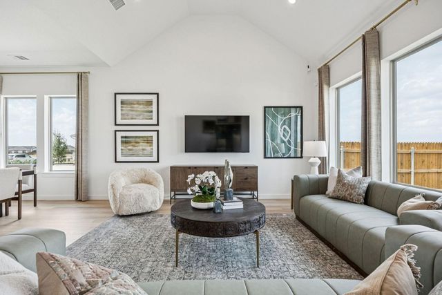 306 Sepulveda ST, Hutto, TX 77336