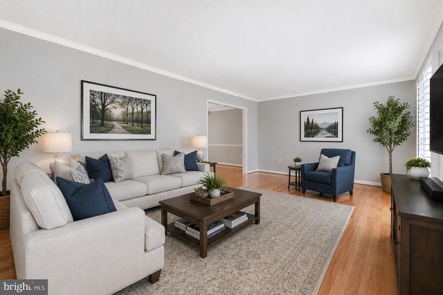 10704 STANHOPE PL, Fairfax, VA 22032
