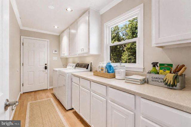 10704 STANHOPE PL, Fairfax, VA 22032