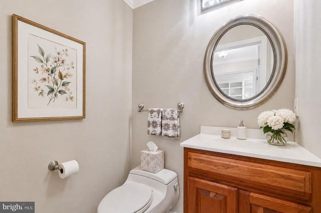 10704 STANHOPE PL, Fairfax, VA 22032