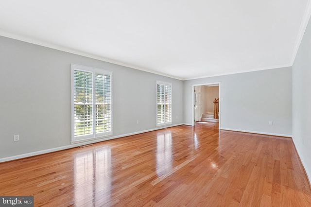 10704 STANHOPE PL, Fairfax, VA 22032