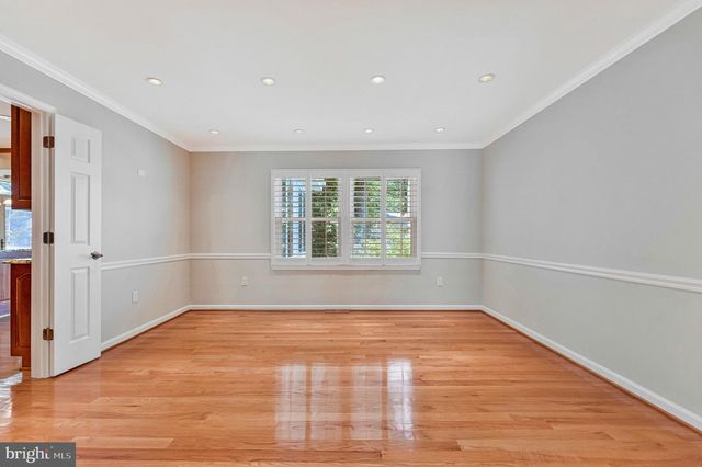 10704 STANHOPE PL, Fairfax, VA 22032