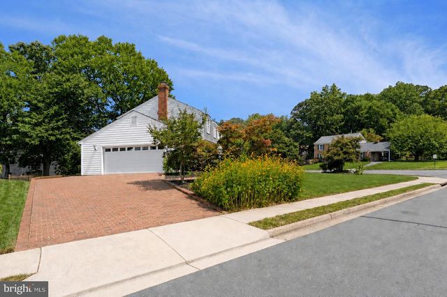 10704 STANHOPE PL, Fairfax, VA 22032
