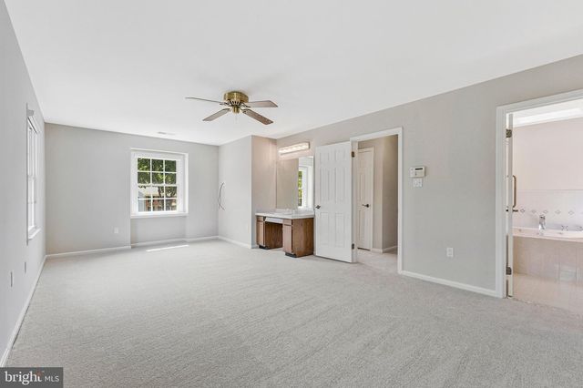 10704 STANHOPE PL, Fairfax, VA 22032