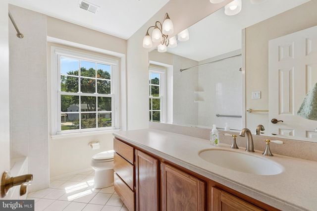 10704 STANHOPE PL, Fairfax, VA 22032