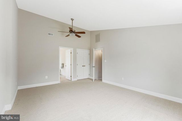 10704 STANHOPE PL, Fairfax, VA 22032