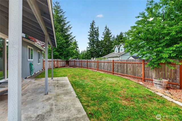 700 Kelsey Lane E, Eatonville, WA 98328
