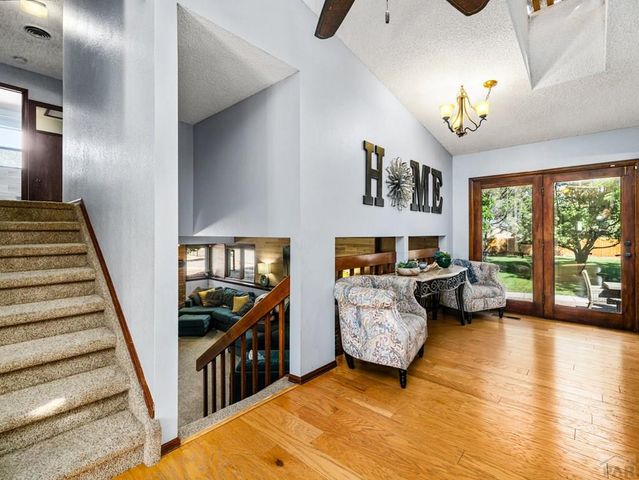 49 S Acacia Dr, Pueblo West, CO 81007